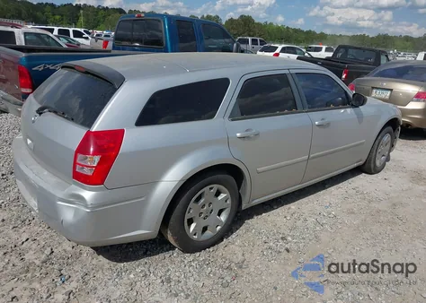 2007 Dodge Magnum z USA, uszkodzony, nr VIN 2D4FV47TX7H641359